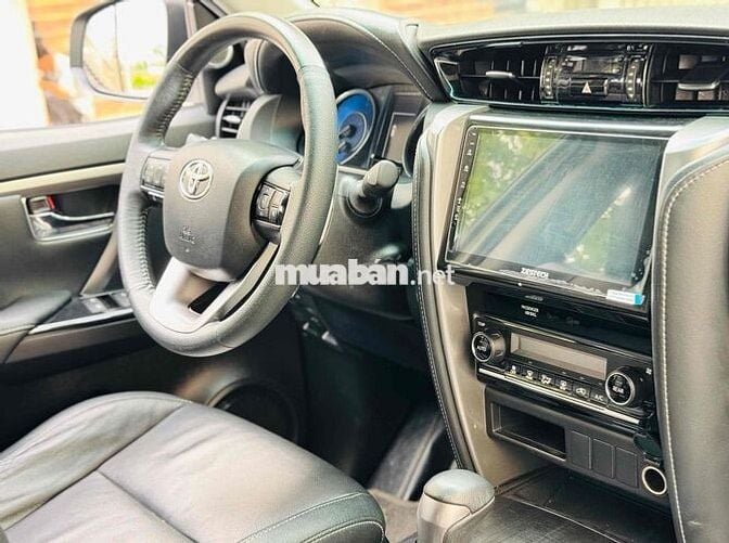 Toyota Fortuner 2022 2.4 4x2 AT - 55000 km