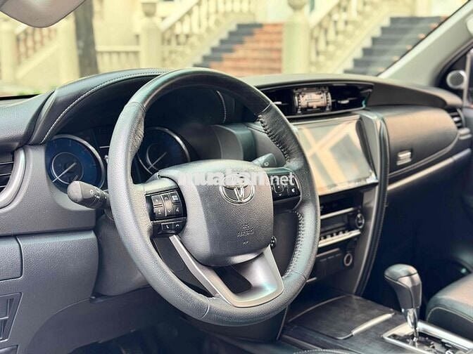 Toyota Fortuner 2022 2.4 4x2 AT - 55000 km