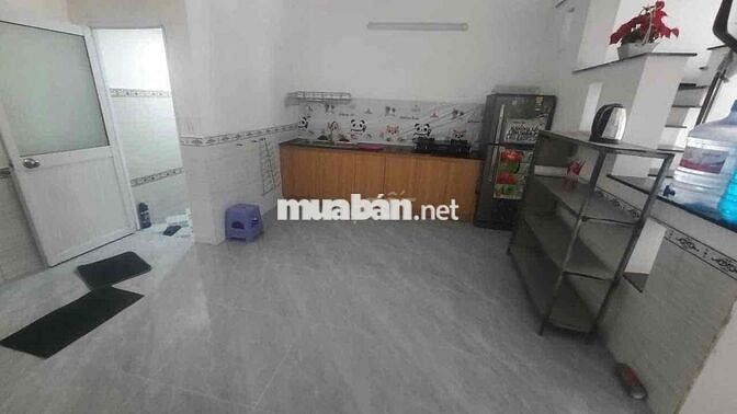 Full nội thất trệt lầu 5*10; 2pn đường xe tải 7m Rẻ chốt lẹ