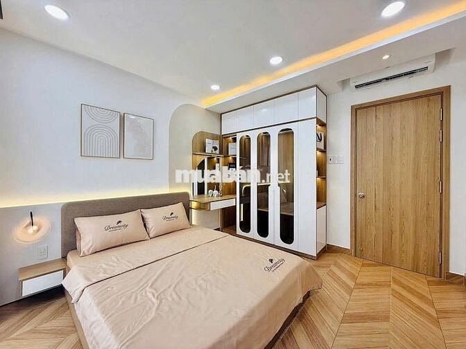 SIÊU PHẨM! - 28H Đặng Văn Ngữ, P.10, Q.PN - 4.5x18m, 3 tầng