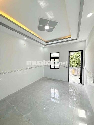 Nhà rẻ 60m2, hẻm xe hơi, Âu Cơ, chỉ hơn 4 đồng