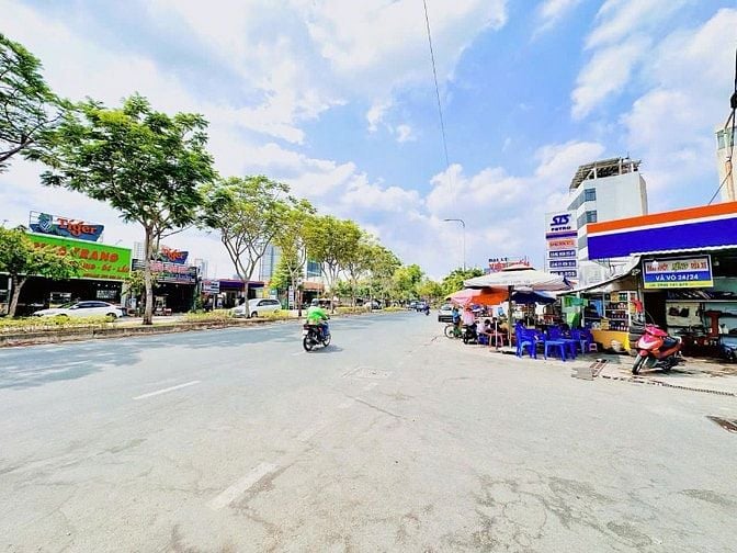 CHO THUÊ ĐẤT MẶT TIỀN: 183 Trần Não, Thủ Đức – khu trung tâm, tiềm năn