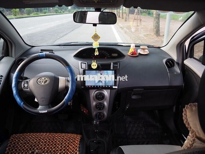 Toyota Yaris 2009  - 130000 km