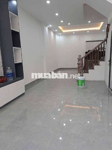 Bán nhà Thạch Bàn- 47m  × 5 tầng  × 7.450 tỷ gần Aeon Long Biên