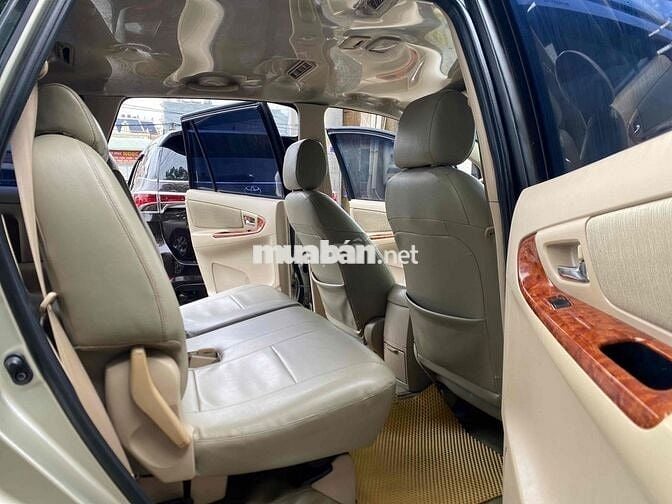 Toyota Innova 2007 G - 220000 km