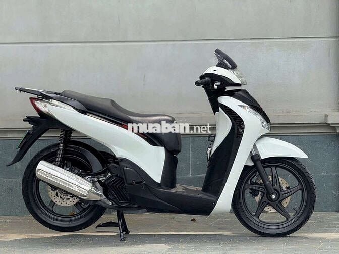 NHÀ DƯ XE NÊN EM CẦN BÁN.