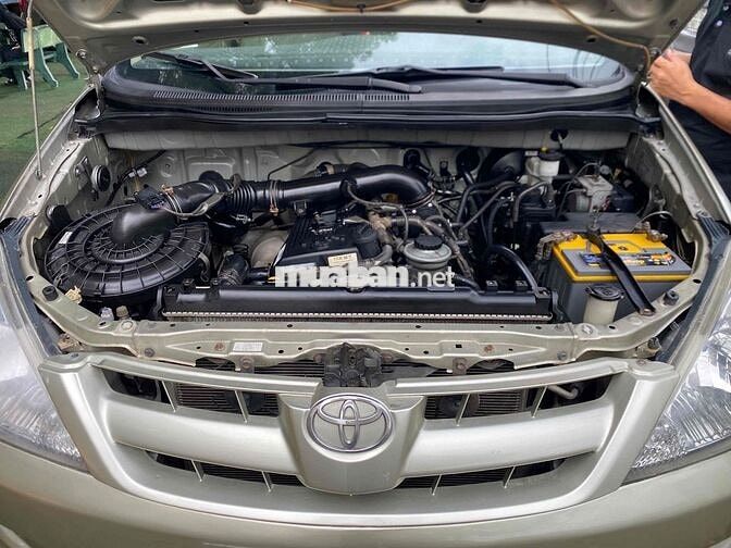 Toyota Innova 2007 G - 220000 km
