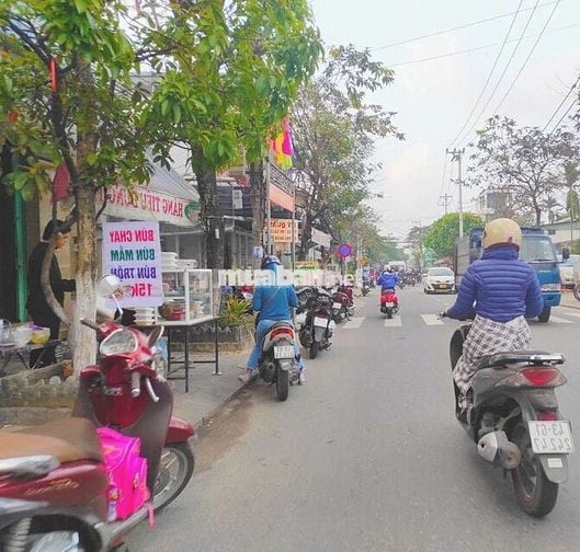 🍀 Mặt tiền Tôn Đản, giá nhẹ, khu vực đông đúc, ở và kinh doanh.