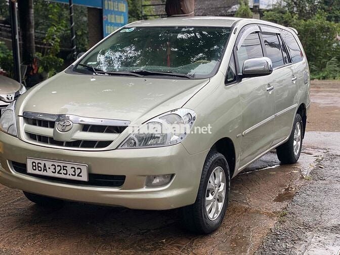 Toyota Innova 2007 G - 220000 km