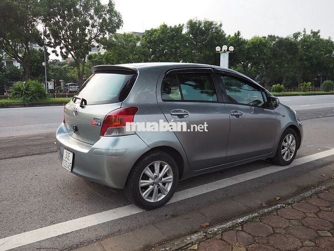 Toyota Yaris 2009  - 130000 km