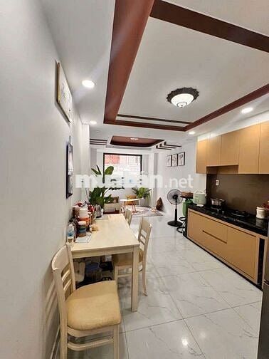 Nhà 3 lầu Nguyễn Thái Sơn 30m², 2 mặt hẻm thoáng, giá chỉ 5.5 tỷ