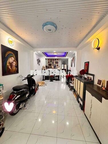 Nhà 3 lầu Nguyễn Thái Sơn 30m², 2 mặt hẻm thoáng, giá chỉ 5.5 tỷ