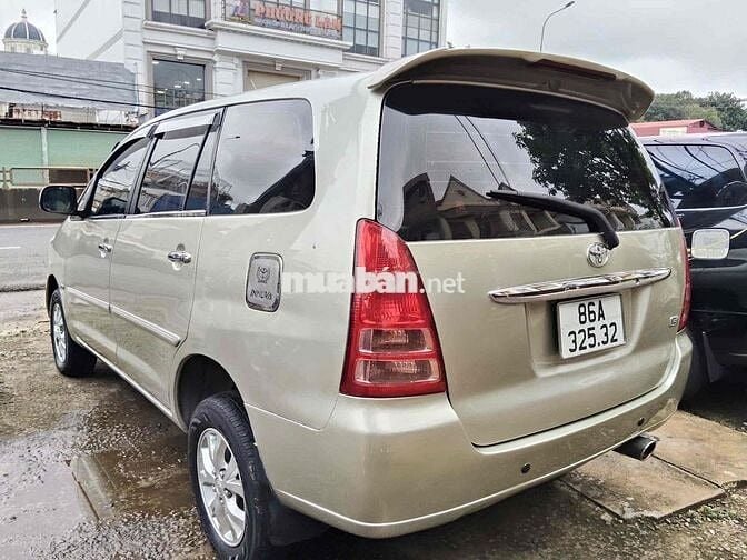 Toyota Innova 2007 G - 220000 km