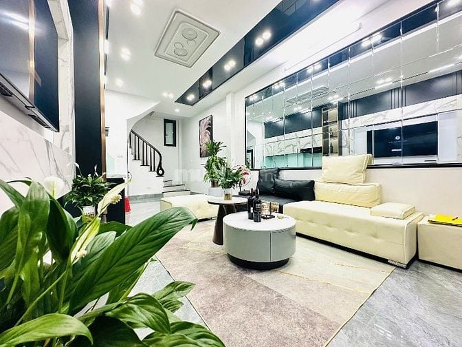 VIP VÕ CHÍ CÔNG - 40m2 - FULL NỘI THẤT - THOÁNG TRƯỚC THOÁNG SAU - TRU
