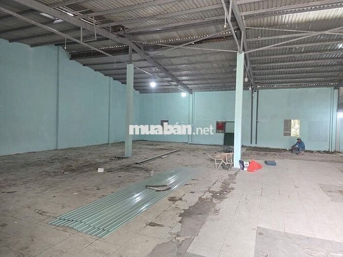 Cho Thuê Kho Xưởng DT 500m2 Đường Xe Tải Lớn.