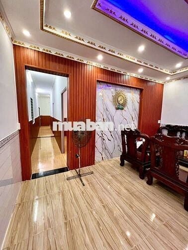 NHÀ ĐẸP 2PH NGỦ NGAY TRƯỜNG HỌC VÀ CHỢ NỮ DÂN CÔNG