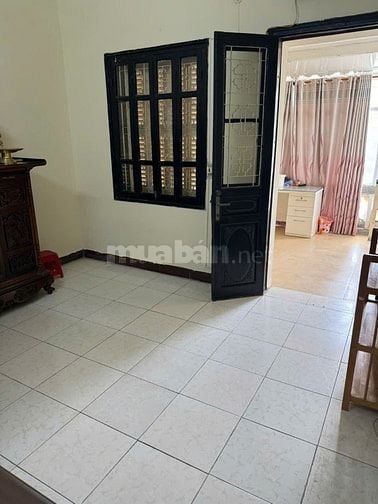 Cho thuê nhà ngõ 167 phố Đội Cấn ngõ ô tô vào 