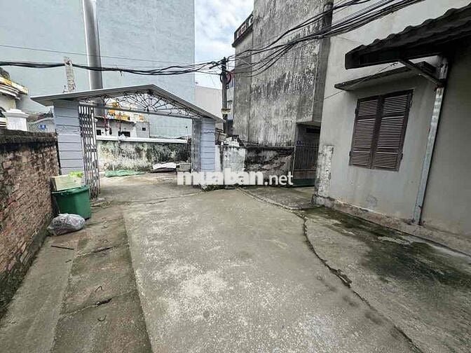 Đất Liên Mạc - 40m2 - ô tô vào đất - vị trí đẹp bay nhanh