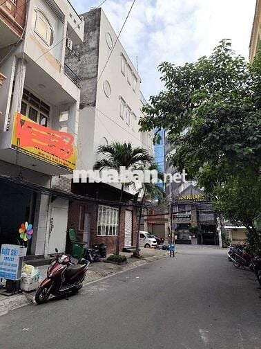 CHÍNH CHỦ RAO BÁN CĂN HỘ 1 TRỆT, 2 LẦU, 180M2 SÀN, ĐANG CHO CTY THUÊ.