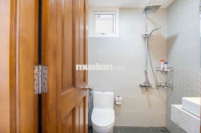 Cho thuê căn 2PN nội thất đẹp tầng cao view thoáng ngay City GYM