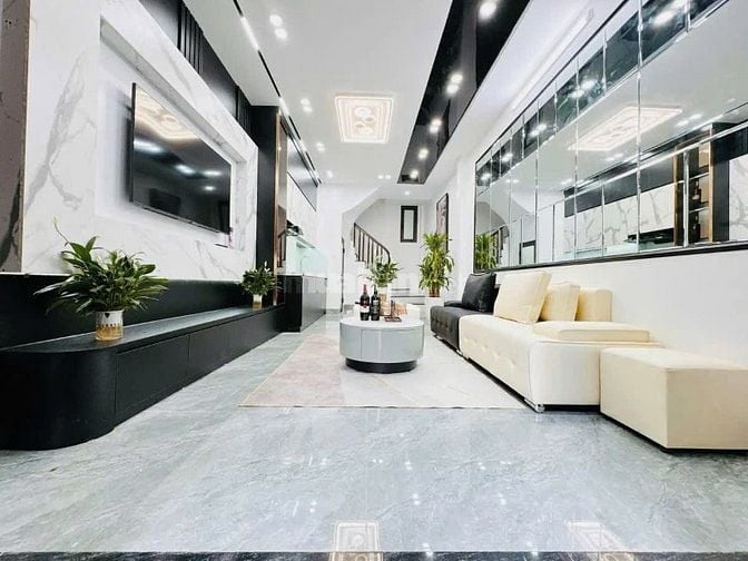 VIP VÕ CHÍ CÔNG - 40m2 - FULL NỘI THẤT - THOÁNG TRƯỚC THOÁNG SAU - TRU