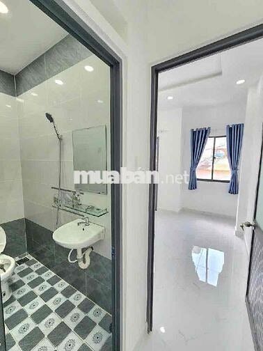 NHÀ ĐẸP BHH A, KẾ XE HƠI, MỚI XÂY 2 TẦNG ĐÚC, QUÁ ĐẸP CHỈ HƠN 3 TỶ XÍU