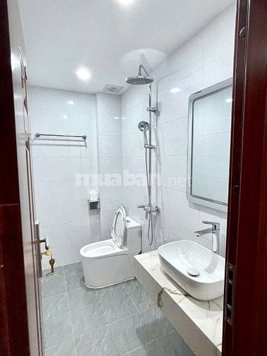 Nhà ngay cửa sau Khu Cao-Xà-Lá Vinhomes đang xây ở Nguyễn Trãi 