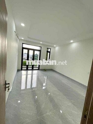 nhà 1 trệt 2 lầu mới 100% 4p ngủ,kế KDC THUẬN GIAO,gần Thủ Khoa Huân