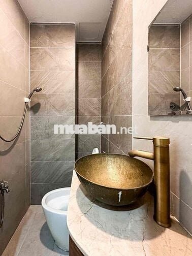 CHDV 9 PHÒNG HẺM XE TẢI 6M BÙI ĐÌNH TUÝ – 6 TẦNG ĐẸP – DÒNG TIỀN 40TR/