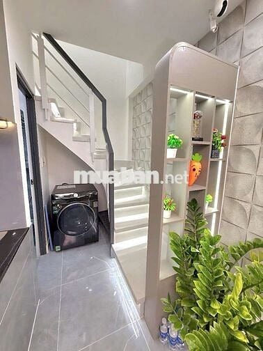 Nhà 2 tầng BTCT, 2pn, 3wc, nhà mới sổ hồng riêng, DTCN 22M2