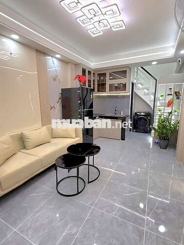 Nhà 2 tầng BTCT, 2pn, 3wc, nhà mới sổ hồng riêng, DTCN 22M2