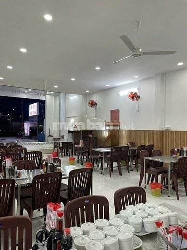 Cho thuê nhà mặt tiền Quốc Lộ 13, P. Hiệp Bình Phước, Q Thủ Đức, giá 5