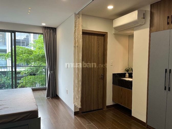 Nhà phố đơn lập 5x17 m, đầy đủ nội thất, tại KDC cao cấp The Standard