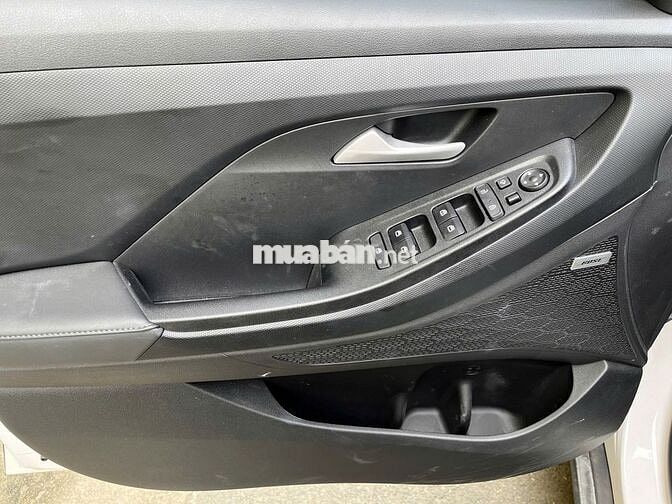 HYUNDAI CRETA 1.5AT ĐẶC BIỆT GIA ĐÌNH SƠN ZIN 100%