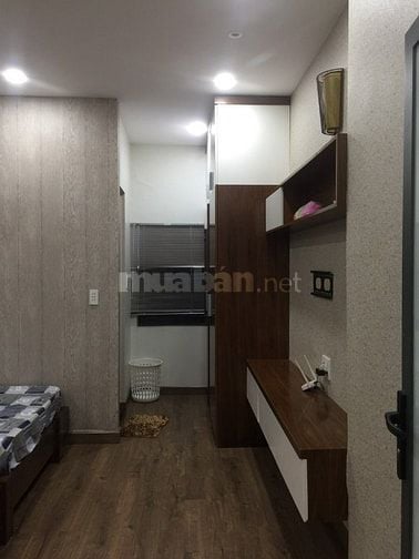 Gia đình cần bán căn nhà 5 tầng hẻm xe hơi sát mặt tiền Lê Văn Sỹ