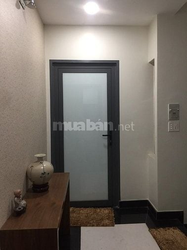 Gia đình cần bán căn nhà 5 tầng hẻm xe hơi sát mặt tiền Lê Văn Sỹ