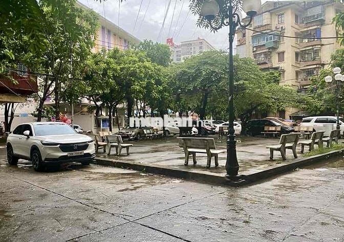 Căn hộ 2pn XUÂN LA  đối diện trường học Xuân La