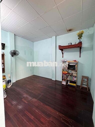 Cho thuê 2 phòng 15m2 và 20m2 khu vực Hoàn Kiếm