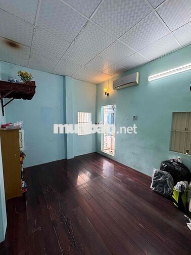 Cho thuê 2 phòng 15m2 và 20m2 khu vực Hoàn Kiếm