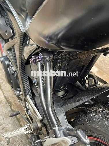 Suzuki GSX S150 BSTP phuộc USD trợ lực YSS