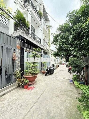 NHÀ CHÍNH CHỦ XÂY Ở NAY BÁN ĐI MỸ GIÁ TỐT NHÀ ĐẸP VÀO Ở NGAY