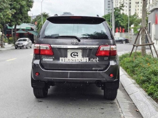 Toyota Fortuner 2.5G số sàn máy dầu 2010 siêu đẹp