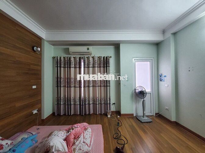 Bán nhà 4 tầng phố Quang Tiến, ô tô, lô góc, 33m2 5.2 tỷ