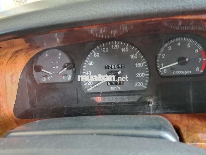 70 686 2005 Tôi không rõ - 179000 km