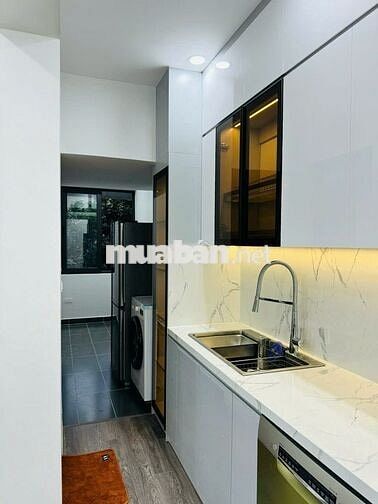 Bán gấp căn hộ 155m2, 3PN, 2VS tại chung cư Sông Đà - 131 Trần Phú,HĐ