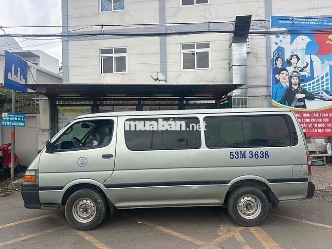 Toyota Hiace 16 chỗ đời 2003