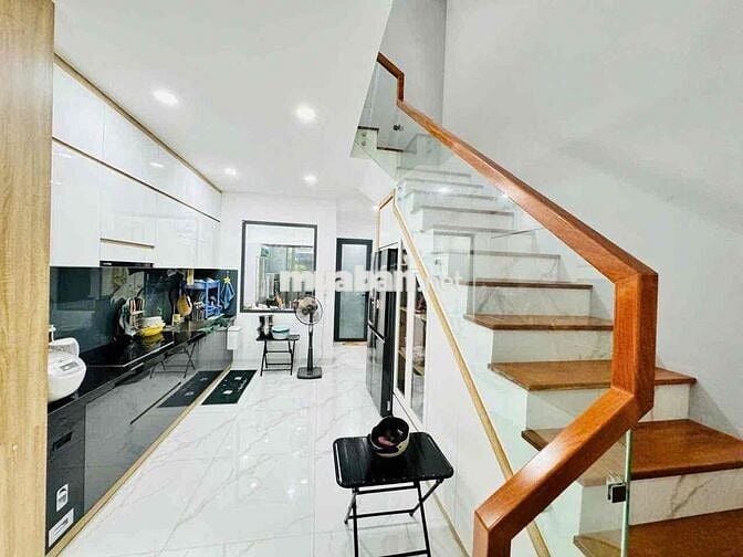 NHÀ MẶT TIỀN KINH DOANH ĐẮC ĐỊA NGUYỄN CÔNG TRỨ