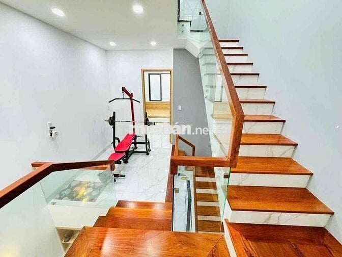 NHÀ MẶT TIỀN KINH DOANH ĐẮC ĐỊA NGUYỄN CÔNG TRỨ