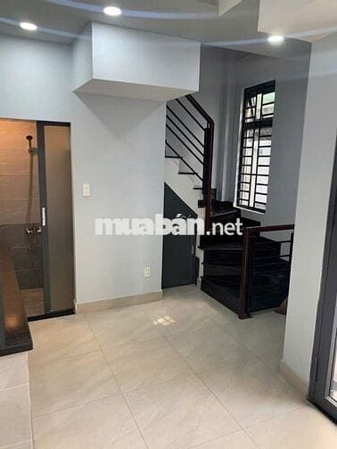 Chính chủ cho thuê nhà mới nguyên căn Quận 10
