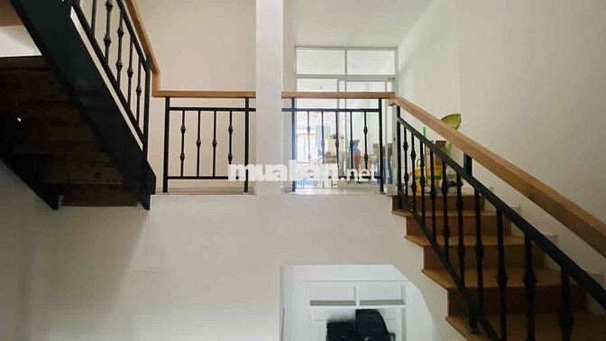 NGOP- NHÀ 2 MẶT HXH  NGUYỄN HỮU CẢNH – 4 TẦNG ĐẸP – DÒNG TIỀN 40TR/T